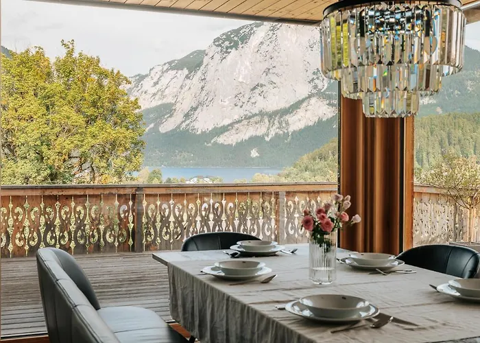 Seeblick - Your Austrian * Altaussee